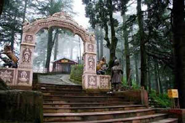 Jakhoo Temple – Ancient temple of Lord Hanuman