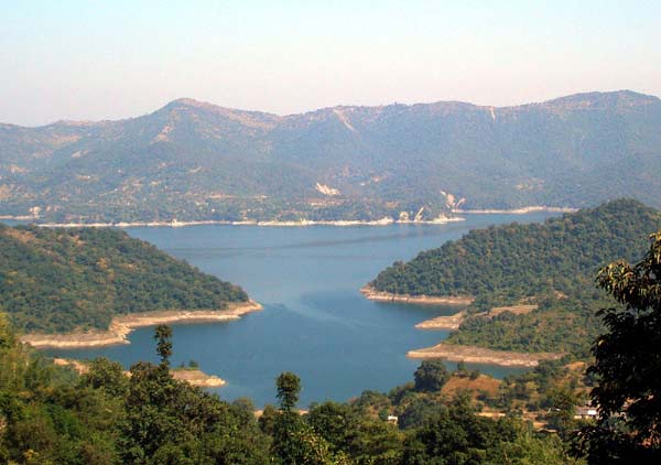 Gobind Sagar Lake –tourist places visit in india